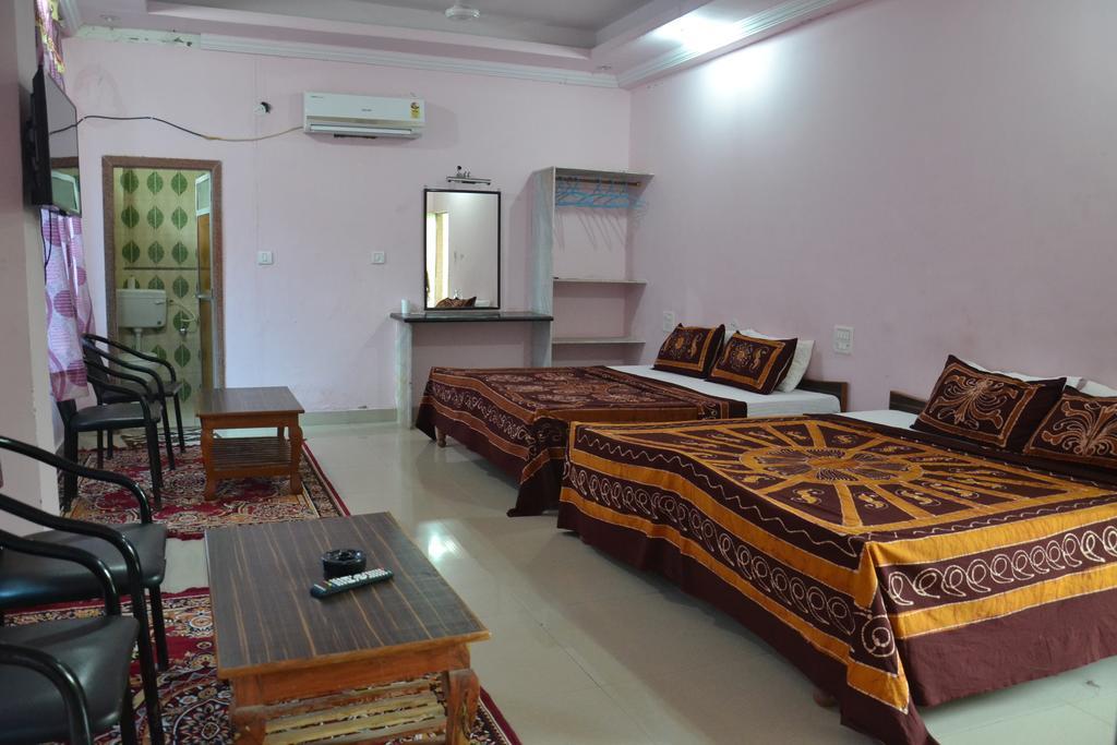Anandam Palace Pushkar Пушкар Екстер'єр фото